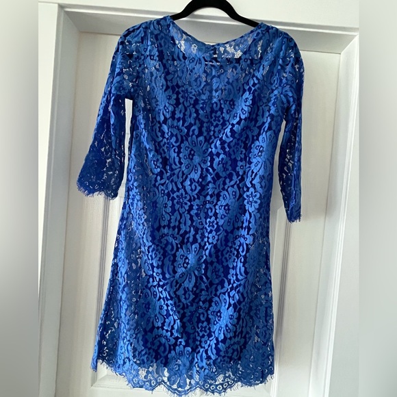 Blue lace shift dress - Picture 3 of 7